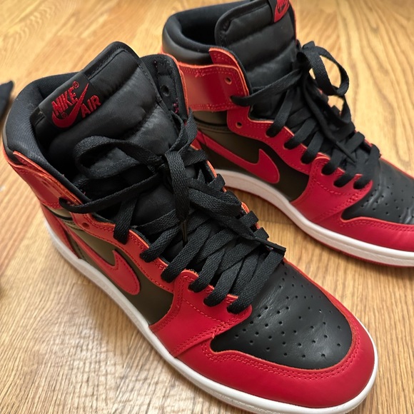 Jordan 1 Varsity ‘85s, size 8M US - Picture 6 of 7